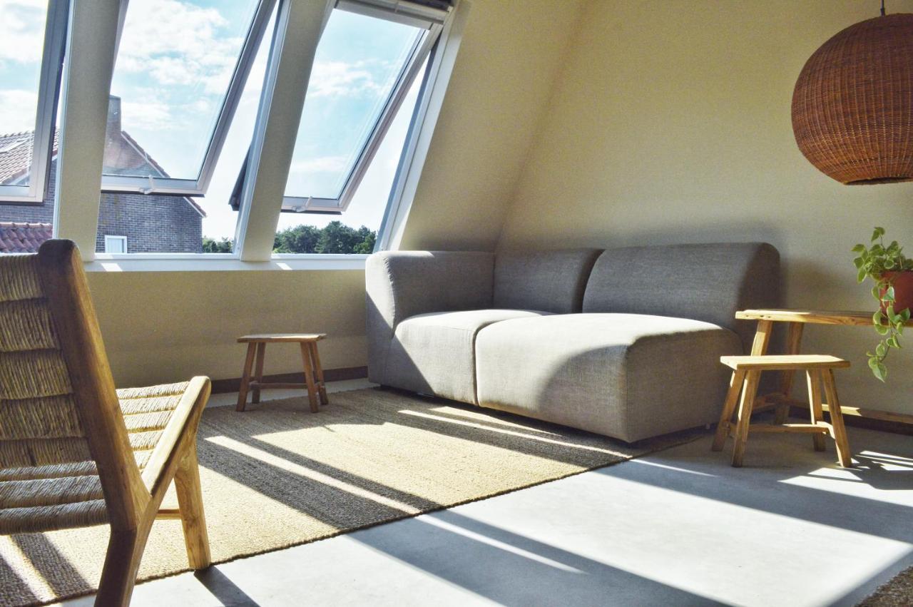 Van Heeckeren Apartments & Suites Nes เนส ภายนอก รูปภาพ
